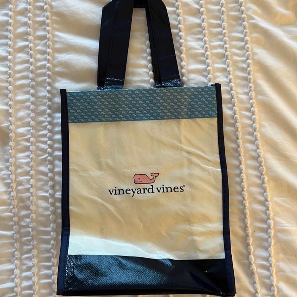 Vineyard Vines tote bag